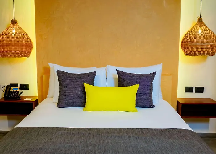 Hotel Esplendor By Wyndham Nook 4*